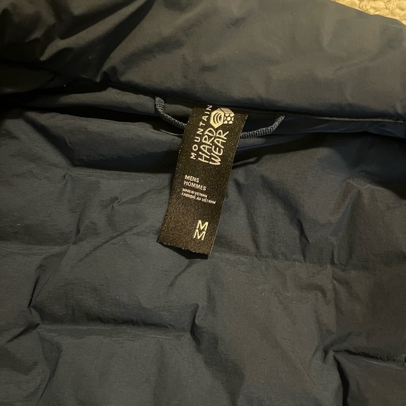 Mountain Hardwear Puffer Jacket - Men’s Medium (NAVY) - Picture 2 of 2